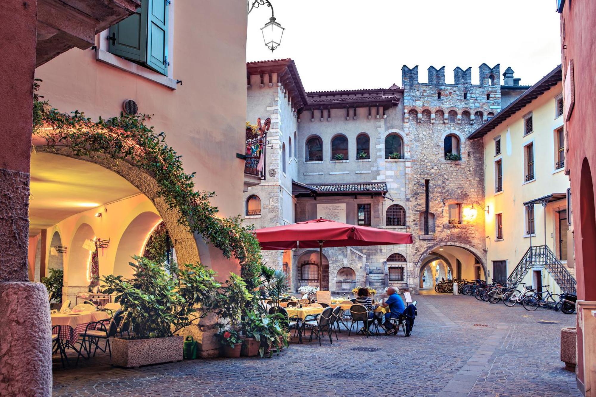 Ca'Cerere - Happy Rentals Riva del Garda Ngoại thất bức ảnh