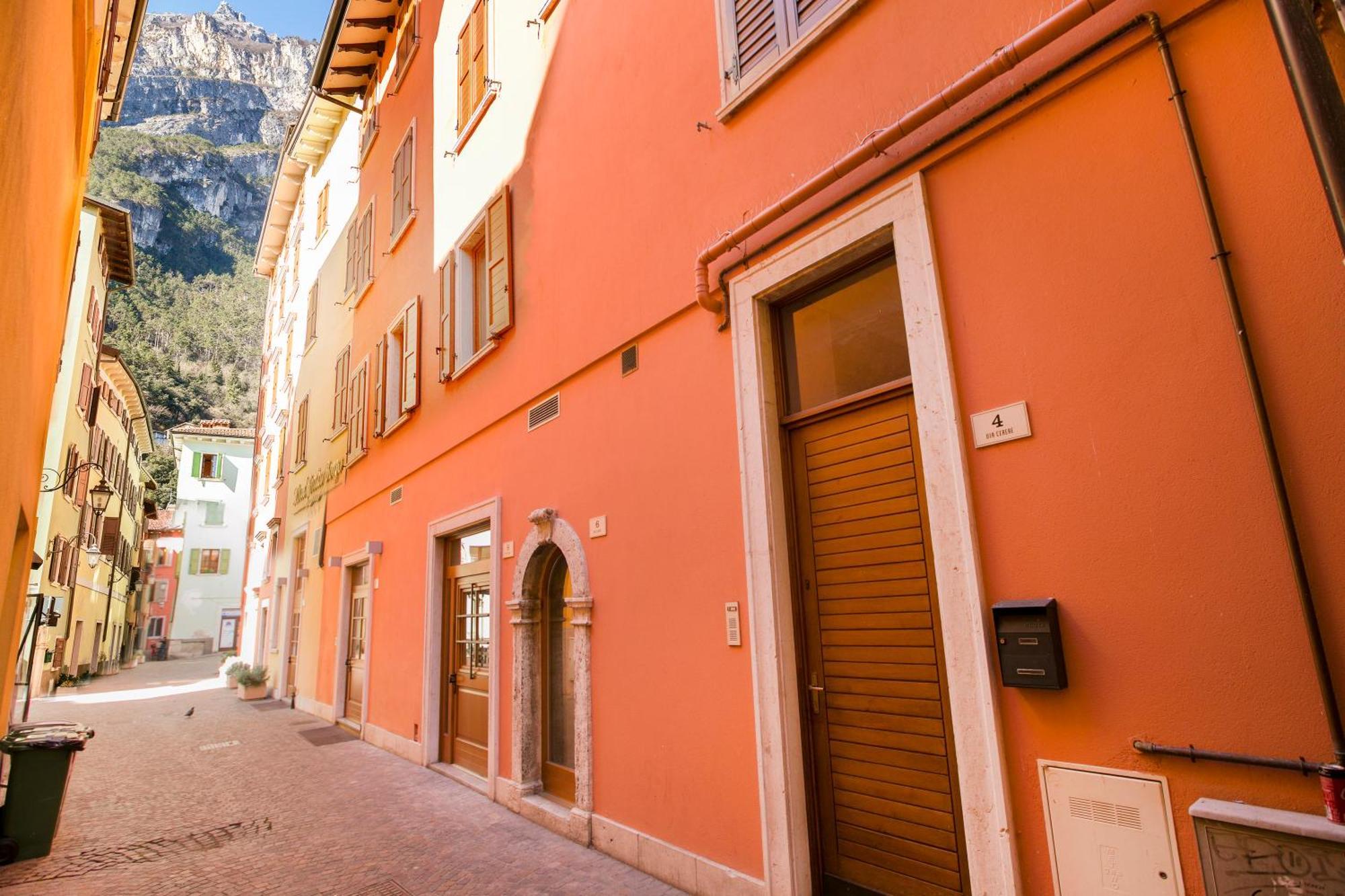 Ca'Cerere - Happy Rentals Riva del Garda Ngoại thất bức ảnh