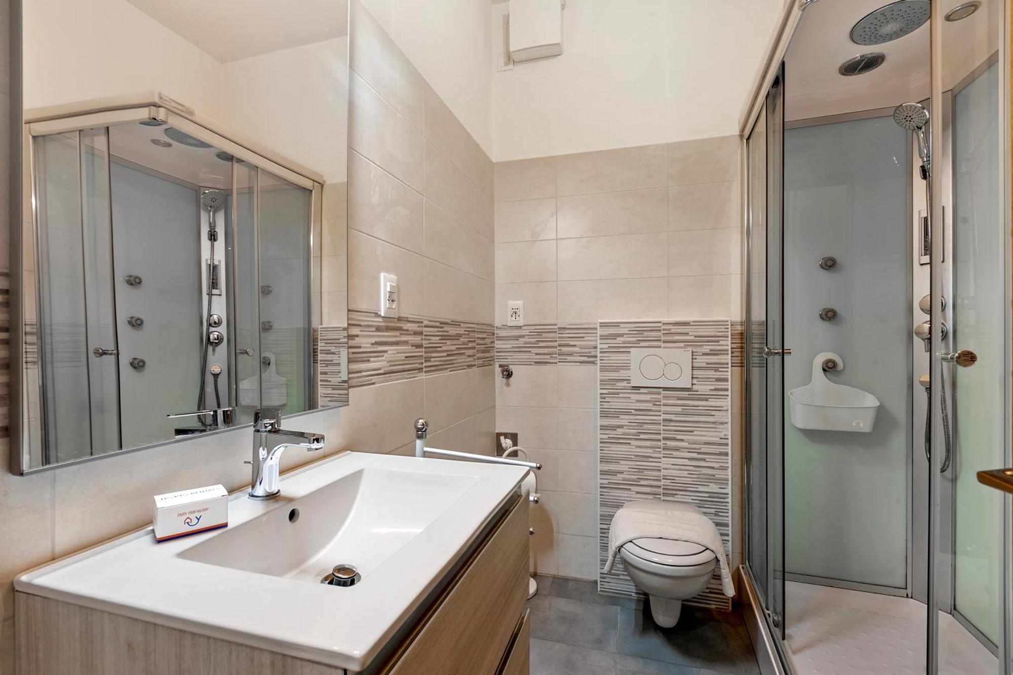 Ca'Cerere - Happy Rentals Riva del Garda Ngoại thất bức ảnh